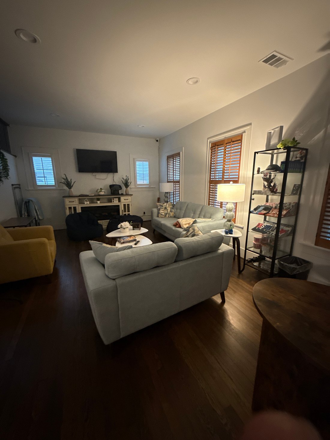 Interior common area